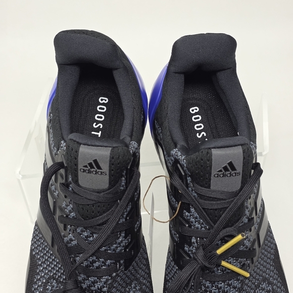 Athletic_Shoes